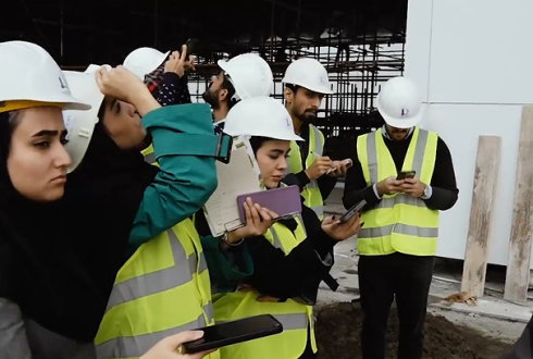 Civil engineering students of Ferdowsi University of Mashhad visit the Koh-e Noor Tower